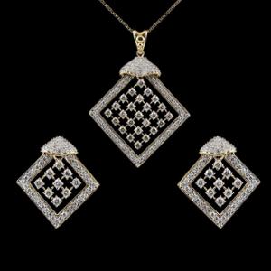 Buy 18 Karat Gold & Diamond Pendant Set