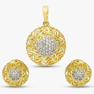 Buy 14 Kt Gold & Diamond Pendant Set