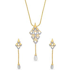 Buy Aoife Diamond Pendant Set