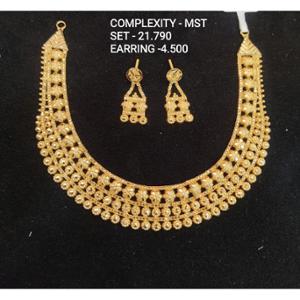 Buy 22 Karat Gold Necklace Set
