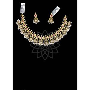 Buy 22 Karat Gold Necklace Set