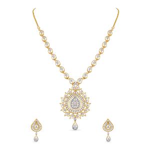 Buy 18 Kt Gold & Diamond Necklace Set