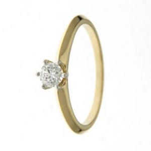 Buy 18 Karat Gold & Diamond Ring