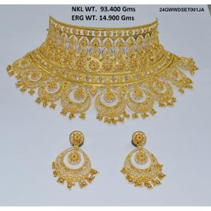 Buy 22 Karat Gold Necklace Set