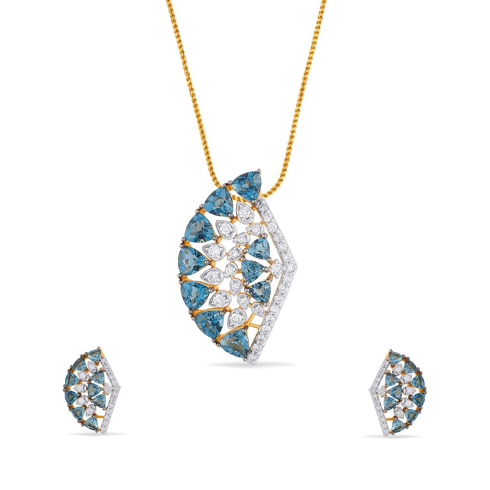 Buy 18 Karat Gold & Diamond Pendant Set