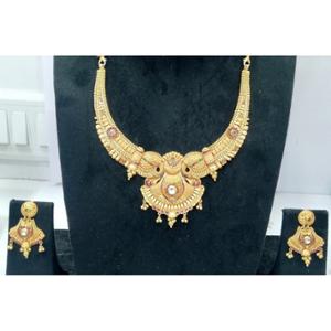 Buy 22 Karat Gold Necklace Set
