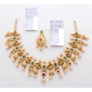 Buy 22 Karat Gold Necklace Set