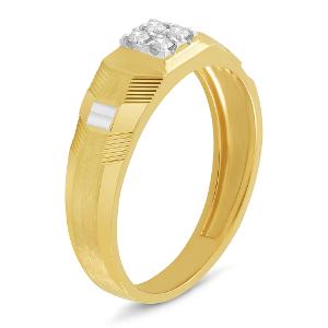Buy 18 Karat Gold & Diamond Men's Ring