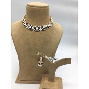 Buy 22 Karat Gold Necklace Set