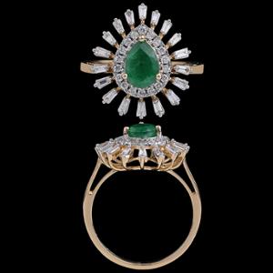 Buy 18 Karat Gold & Diamond Ring