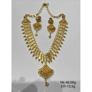 Buy 22 Karat Gold Necklace Set