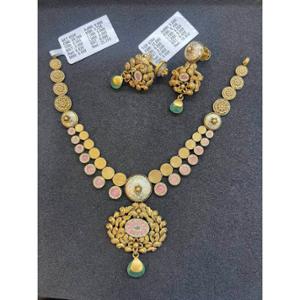 Buy 22 Karat Gold Necklace Set
