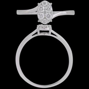 Buy 18 Karat Gold & Diamond Ring