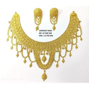 Buy 22 Karat Gold Necklace Set