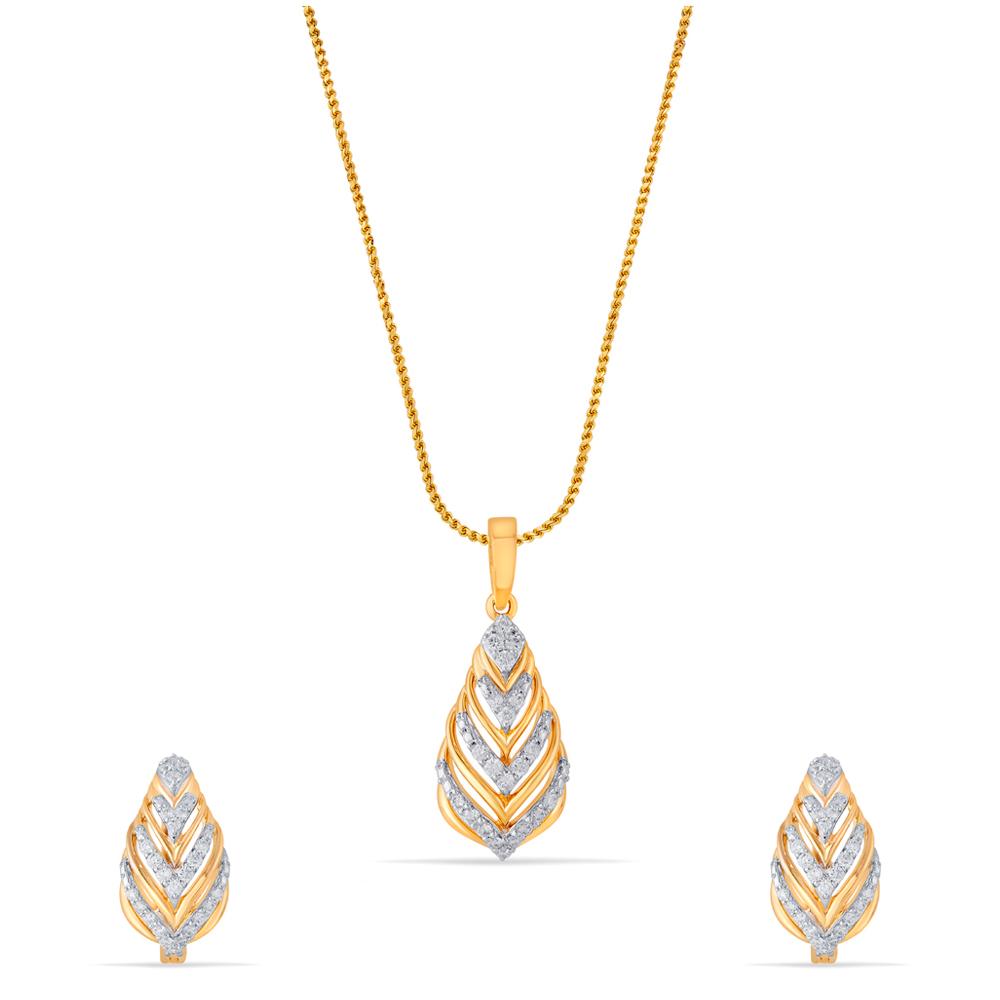 Buy 18 Karat Gold & Diamond Pendant Set