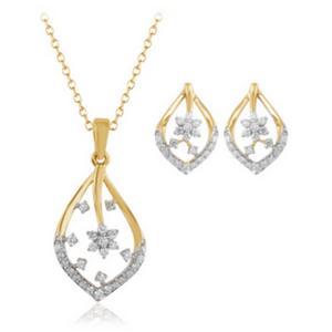 Buy 18 Karat Gold & Diamond Pendant Set