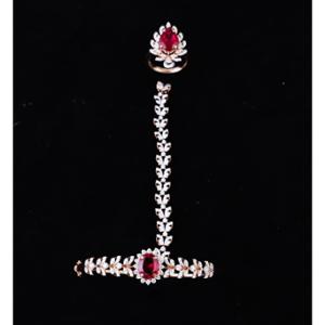 Buy 18 Karat Gold & Diamond Haath Phool