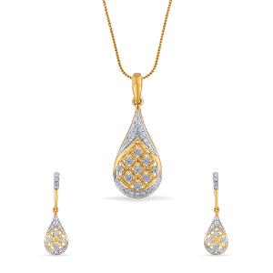 Buy 18 Karat Gold & Diamond Pendant Set