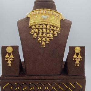 Buy 22 Karat Gold Necklace Set