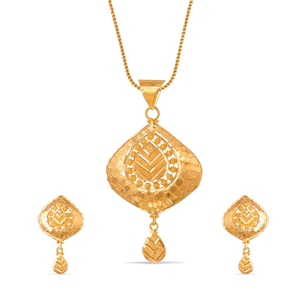 Buy 22 Karat Gold Pendant Set