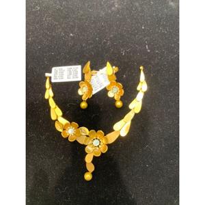 Buy 22 Karat Gold Necklace Set