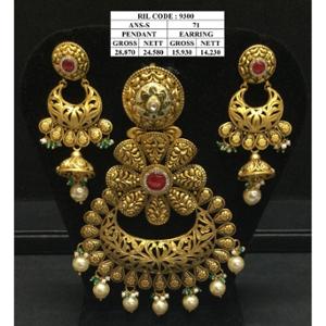 Buy 22 Karat Gold Pendant Set