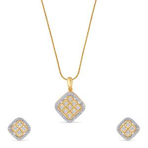 Buy 18 Karat Gold & Diamond Pendant Set