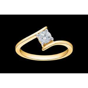 Buy 18 Karat Gold & Diamond Ring