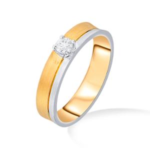 Buy 18 Karat Gold & Diamond Ring
