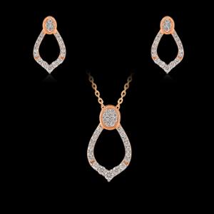 Buy 18 Karat Gold & Diamond Pendant Set
