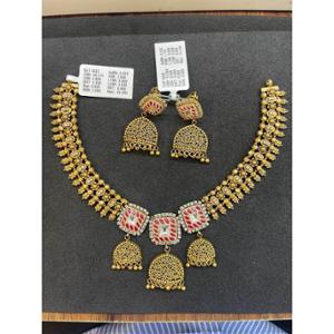Buy 22 Karat Gold Necklace Set