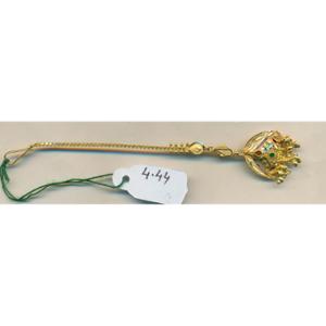 Buy 22 Karat Gold Mang Tikka