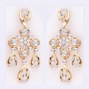 Buy 18 Karat Gold & Diamond Earrings