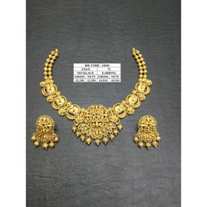 Buy 22 Karat Gold Necklace Set