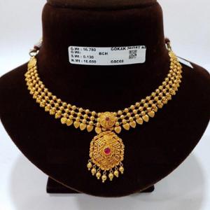 Buy 22 Karat Gold Necklace Set