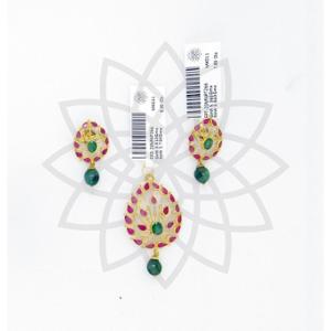 Buy 22 Karat Gold Pendant Set