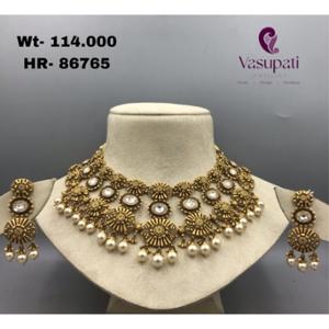 Buy 22 Karat Gold Necklace Set