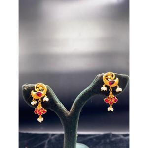 Buy 22 Karat Gold Earrings