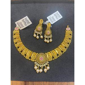 Buy 22 Karat Gold Necklace Set
