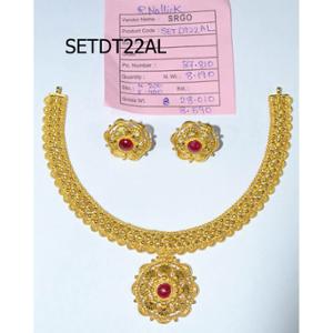 Buy 22 Karat Gold Necklace Set