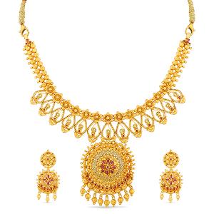 Buy 22 Karat Gold Necklace Set